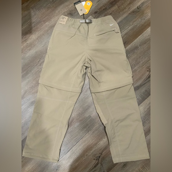 New Nike ACG Smith Summit Cargo Pants Khaki FN0428 247 Men's Size M - Picture 11 of 14
